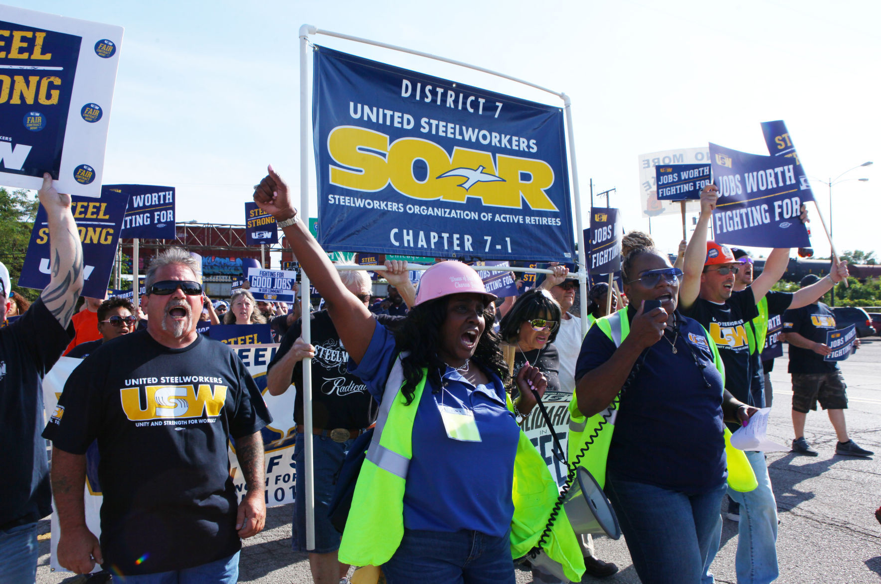 Steelworkers rally in Gary